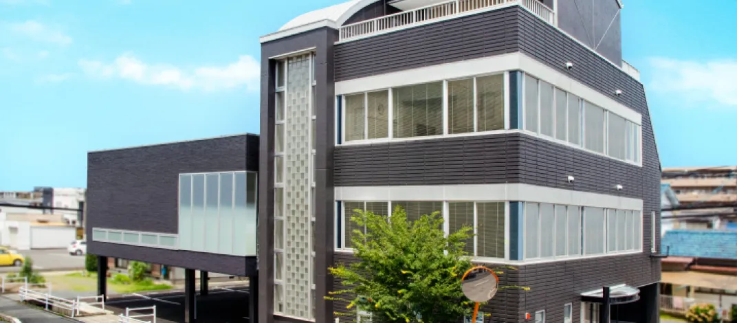 アイディーエイ岡山本社外観